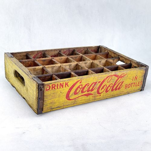 1956 Coca Cola Getränkekiste gelb alte Holzkiste